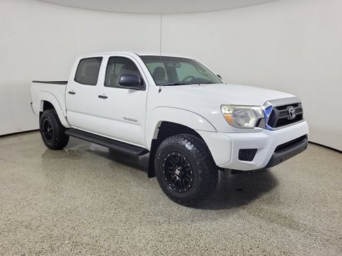 Used 2013 Toyota Tacoma PreRunner w/ SR5 Pkg RWD image 4