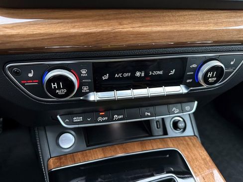 Used 2023 Audi Q5 2.0T Premium Plus image 23