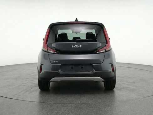 Used 2025 Kia Soul LX w/ LX Technology Package FWD image 7