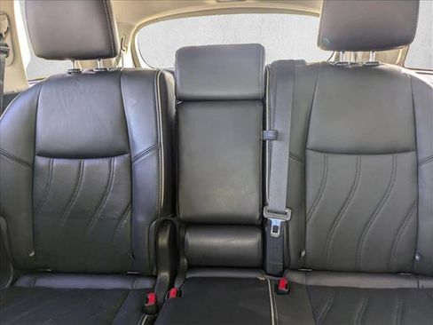 Used 2019 INFINITI QX60 Luxe w/ Essential Package image 12