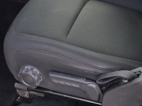 Used 2021 Jeep Wrangler Sport S image 15