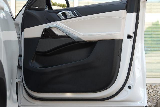 Used 2020 BMW X6 sDrive40i w/ Premium Package RWD image 30