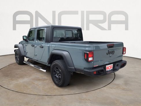 Used 2025 Jeep Gladiator Sport AWD/4WD image 10