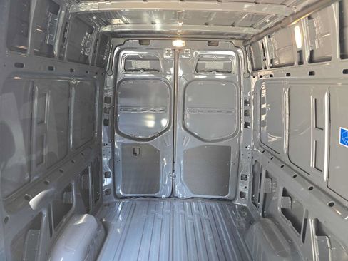 Used 2026 Mercedes-Benz Sprinter 2500 image 16