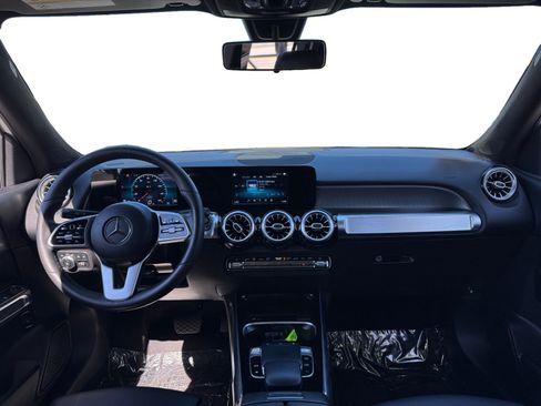 Used 2020 Mercedes-Benz GLB 250 4MATIC image 10
