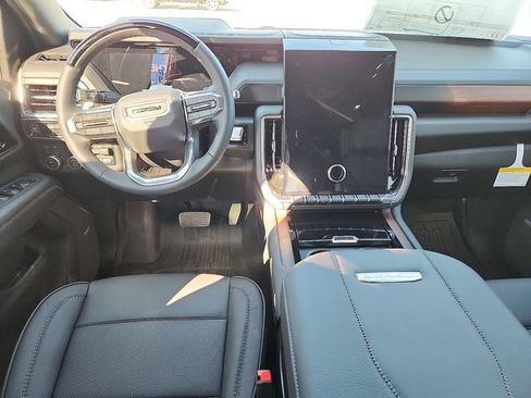 New 2026 GMC Yukon Denali w/ Denali Reserve Package image 13