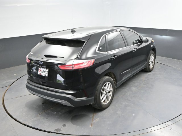 Used 2024 Ford Edge SEL AWD/4WD image 30