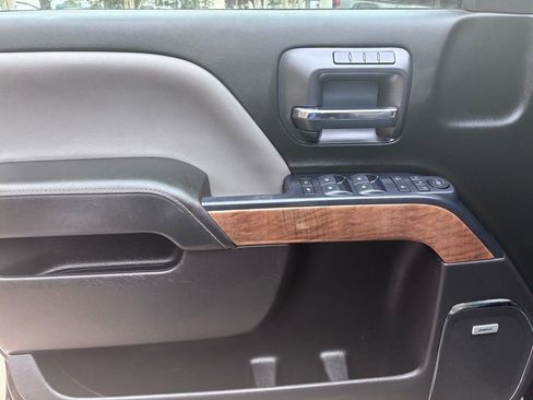 Used 2018 Chevrolet Silverado 2500 LTZ w/ Duramax Plus Package image 19