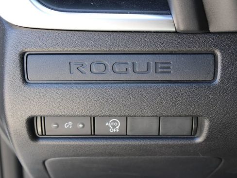 Used 2024 Nissan Rogue S AWD/4WD image 26