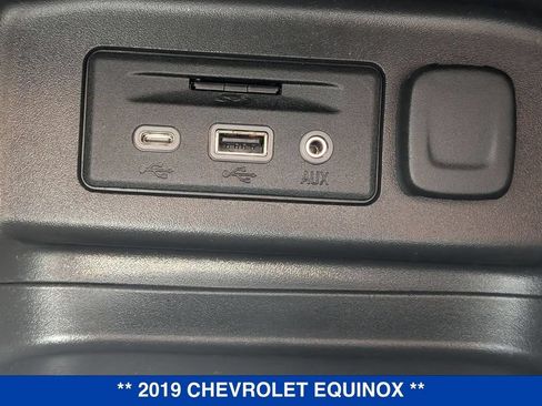 Used 2019 Chevrolet Equinox LT w/ Sun & Navigation Package AWD/4WD image 26