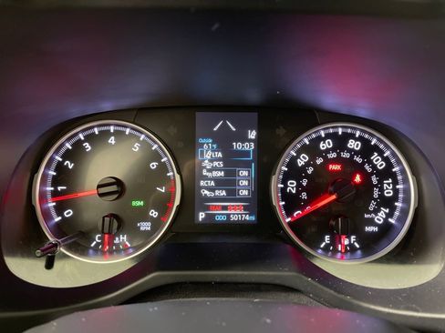 Certified 2022 Toyota RAV4 XLE FWD image 18