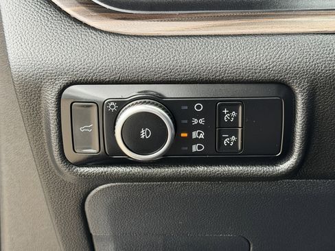Certified 2024 Ford Explorer Limited w/ Limited Technology Package RWD image 24