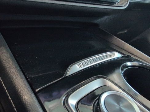 Used 2024 Buick Envision Preferred image 32