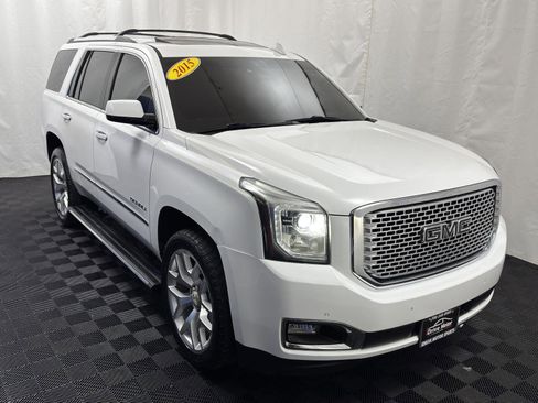 Used 2015 GMC Yukon Denali w/ Premium Package AWD/4WD image 14