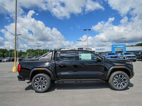 New 2025 GMC Canyon AT4 w/ Nightfall Edition image 3