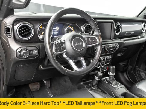Used 2021 Jeep Wrangler Unlimited Sahara image 5