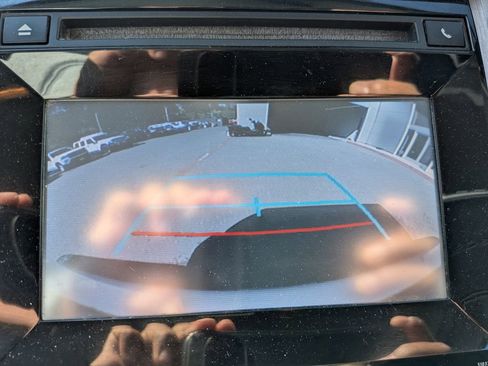 Used 2019 Toyota Tundra SR image 17