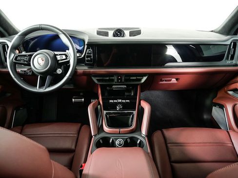 New 2026 Porsche Cayenne GTS image 22