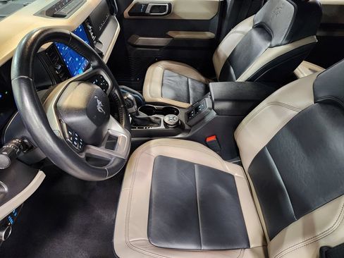 Used 2022 Ford Bronco Wildtrak AWD/4WD image 31