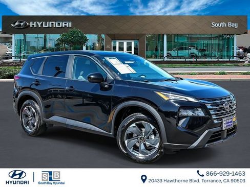 Used 2024 Nissan Rogue SV AWD/4WD image 1