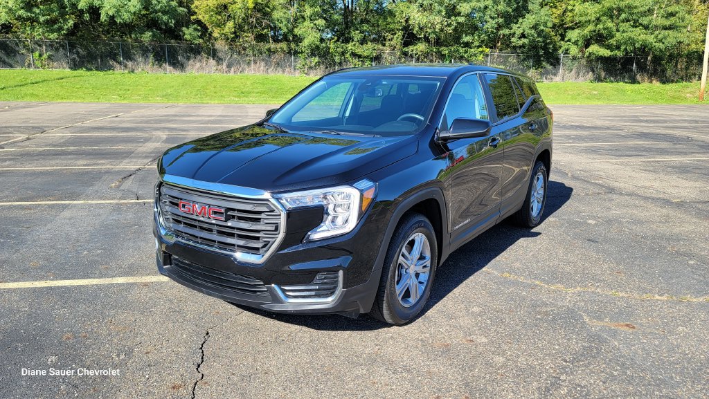 Used 2024 GMC Terrain SLE AWD/4WD image 5