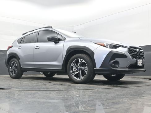Used 2025 Subaru Crosstrek 2.0i Premium w/ Crosstrek Mirror Package image 23