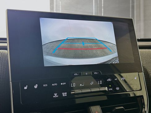 Used 2023 Toyota bZ4X XLE w/ Weather Package image 23