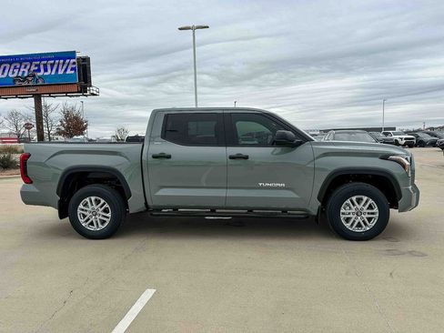 Used 2026 Toyota Tundra SR5 AWD/4WD image 4