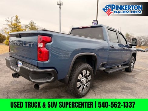 Used 2025 Chevrolet Silverado 2500 W/T w/ WT Convenience Package image 3