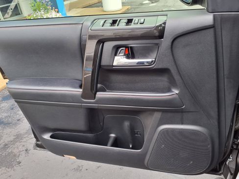Used 2024 Toyota 4Runner TRD Off-Road Premium w/ Moonroof Package AWD/4WD image 11