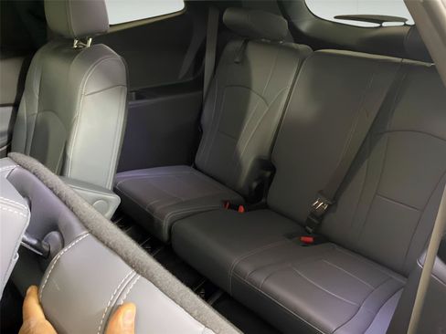 Used 2024 Buick Enclave Essence w/ LPO, Floor Liner Package AWD/4WD image 29