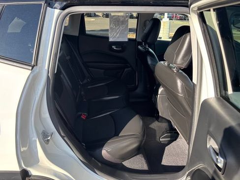 Used 2021 Jeep Compass Latitude AWD/4WD image 18