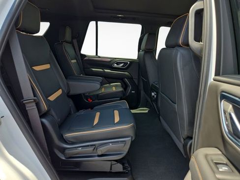 Used 2024 GMC Yukon AT4 w/ AT4 Premium Package AWD/4WD image 35