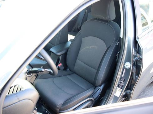 Used 2023 Kia Forte LXS FWD image 11