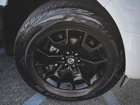 Used 2020 Nissan Frontier SV w/ Midnight Edition Floor Mats AWD/4WD image 27