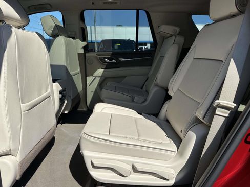 Used 2023 GMC Yukon Denali AWD/4WD image 23