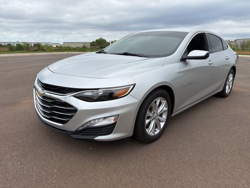 Used 2020 Chevrolet Malibu LT FWD image 1