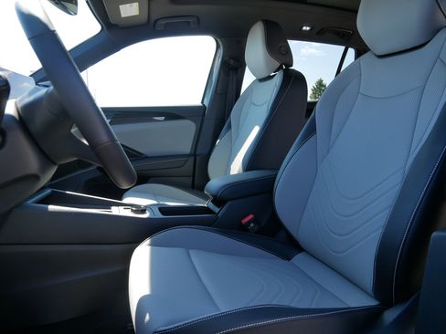 New 2026 Volkswagen Tiguan SE R-Line AWD/4WD image 4