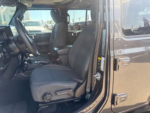 Used 2025 Jeep Wrangler Unlimited Sport AWD/4WD image 21