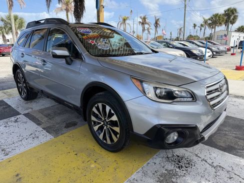 Used 2016 Subaru Outback 2.5i Limited image 3