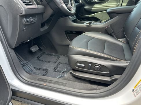 Used 2022 GMC Terrain AT4 w/ LPO, Floor Liner Package image 16