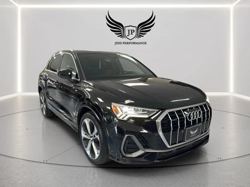 Used 2020 Audi Q3 2.0T Premium Plus w/ Premium Plus Package AWD/4WD image 1