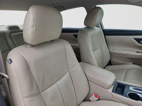 Used 2017 Nissan Altima 2.5 SV FWD image 12