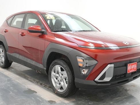 New 2026 Hyundai Kona SE image 1