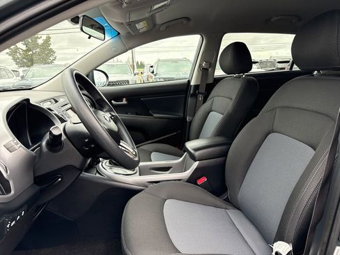 Used 2015 Kia Sportage LX image 18