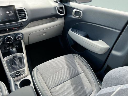 New 2026 Hyundai Venue SEL image 23