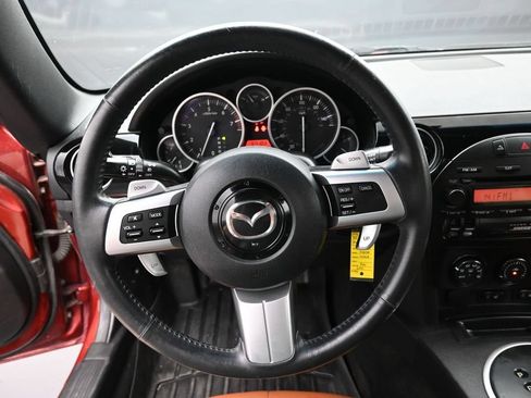 Used 2008 MAZDA MX-5 Miata Grand Touring RWD image 2