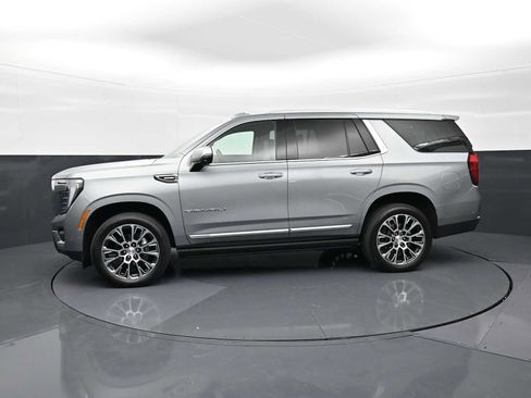 Used 2025 GMC Yukon Denali w/ Denali Reserve Package AWD/4WD image 8