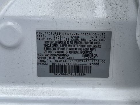 Used 2025 Nissan Versa S w/ Trunk Package image 24