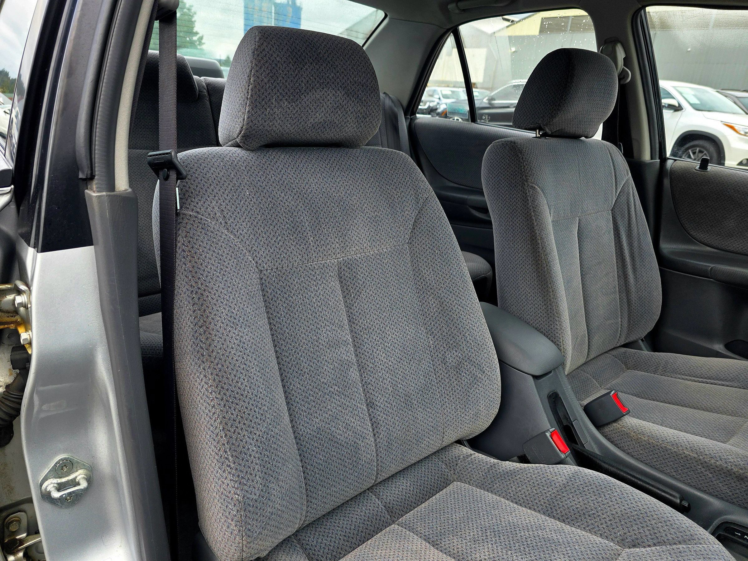 Used 1999 MAZDA Protege FWD image 39